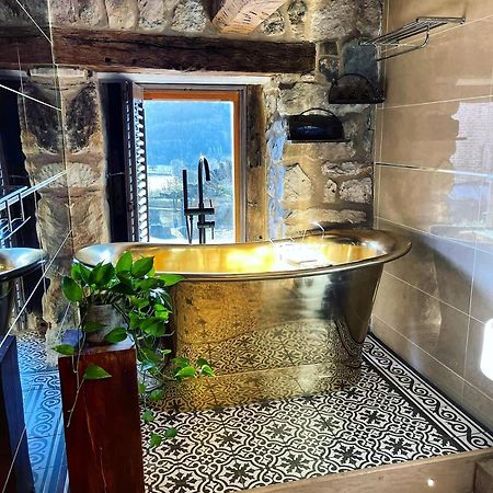 The Cowshed Bed & Breakfast Llangollen Dış mekan fotoğraf