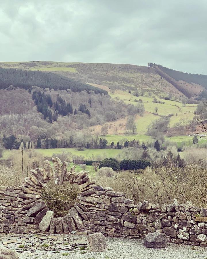 The Cowshed Bed & Breakfast Llangollen Dış mekan fotoğraf